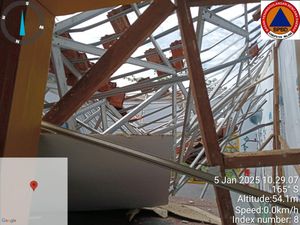 Atap SDN 4 Lebakharjo Ambruk saat Malang Diguyur Hujan Deras