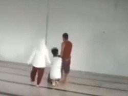 Oknum Guru Honorer SMP Digerebek Diduga Mesum dengan Siswi di Masjid