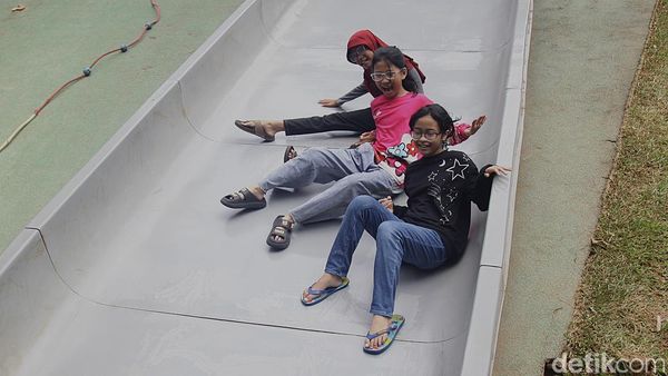Serunya Liburan Bareng Keluarga di Tebet Eco Park Jakarta