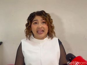 Mpok Alpa Punya Rumah Baru: Dulu Terima Tamu di Atas Septic Tank Mpok Alpa Punya Rumah Baru: Dulu Terima Tamu di Atas Septic Tank
