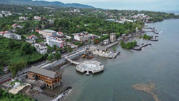 Penampakan dari Udara Pembangunan Malalayang Beach Walk Tahap II di Manado