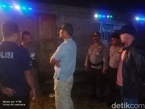 Polisi Gerebek Kedai Miras Resahkan Warga di Jembrana Polisi Gerebek Kedai Miras Resahkan Warga di Jembrana