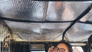Foto: Gaya Prilly Latuconsina Liburan di Kamboja