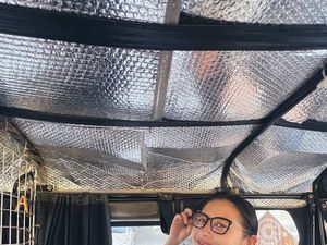 Foto: Gaya Prilly Latuconsina Liburan di Kamboja