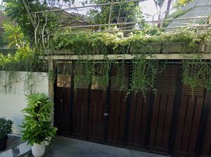 Mengintip Rumah Jokowi di Solo yang Sering Dikunjungi Turis buat Foto-foto Mengintip Rumah Jokowi di Solo yang Sering Dikunjungi Turis buat Foto-foto