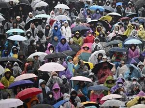 Terjang Badai Salju, Warga Demo Desak Presiden Korsel Yoon Ditangkap