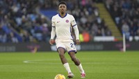 Wesley Fofana di peringkat kelima. Chelsea membelinya dari Leicester di 2022 seharga 80 juta Euro atau setara Rp 1,52 triliun (AP/Dave Shopland)