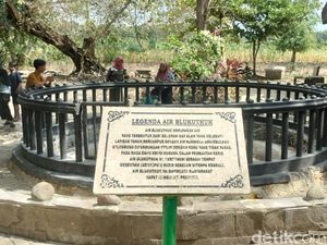 Pesona Wisata Blukuthuk Bojonegoro, Airnya Dipercaya Bisa Obati Penyakit Pesona Wisata Blukuthuk Bojonegoro, Airnya Dipercaya Bisa Obati Penyakit