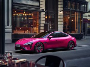 Terpesona dengan Mobil Listrik Xiaomi SU7 Special Edition yang Menggoda