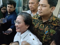 Ngaku Idap Kanker, Agustiani Tio Minta Diperiksa Ulang KPK soal Harun Masiku