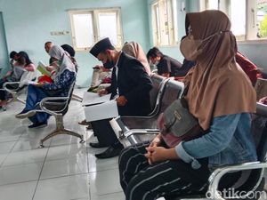 Peserta CPNS dan PPPK di Lombok Timur Keluhkan Biaya Cek Kesehatan Peserta CPNS dan PPPK di Lombok Timur Keluhkan Biaya Cek Kesehatan
