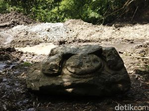 Batu Dudukan Arca Ditemukan di Proyek Jalan Tembus Prambanan-Gunungkidul