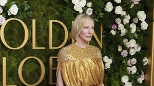 Foto: Pesona Cate Blanchett Normalisasi Gaya Recycling di Golden Globes 2025