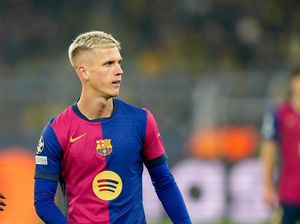 Dani Olmo Sudah Ngobrol sama Luis Diaz di Tengah Rumor Barca Dani Olmo Sudah Ngobrol sama Luis Diaz di Tengah Rumor Barca