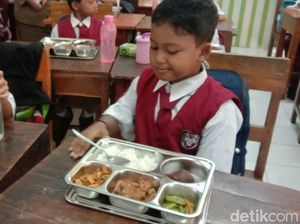 Hari Pertama Makan Bergizi Gratis di Malang, 4.005 Porsi Didistribusikan Hari Pertama Makan Bergizi Gratis di Malang, 4.005 Porsi Didistribusikan