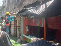 Gas Bocor Bikin 2 Warung Makan di Tambora Dilalap Api, 2 Orang Terluka