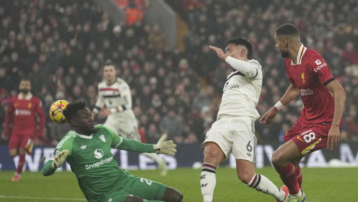 Babak pertama Liverpool vs MU tuntas 0-0 (AP/Jon Super)