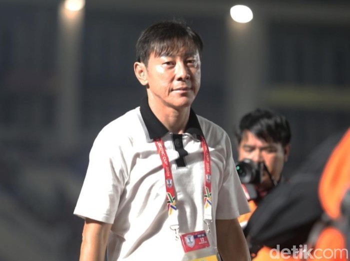 Pelatih asal Korea Selatan, Shin Tae-yong, saat memimpin Timnas Indonesia di Piala AFF 2024. Diunggah Senin (6/1/2025).