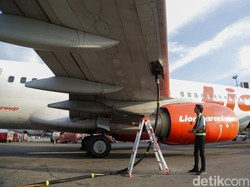 Video: Melihat Persiapan Kru Pesawat Sebelum Lepas Landas