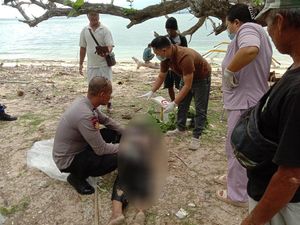 Lansia Asal Banyuwangi Tewas Mengapung di Perairan Prapat Agung Buleleng Lansia Asal Banyuwangi Tewas Mengapung di Perairan Prapat Agung Buleleng
