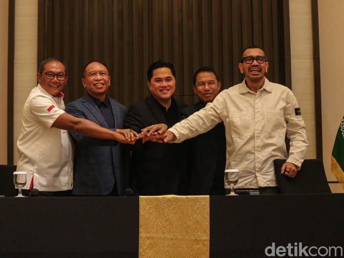 Selesai sudah tugas Shin Tae-yong melatih Timnas Indonesia. Juru taktik Korea Selatan itu resmi diberhentikan PSSI.