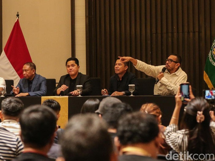 Selesai sudah tugas Shin Tae-yong melatih Timnas Indonesia. Juru taktik Korea Selatan itu resmi diberhentikan PSSI.