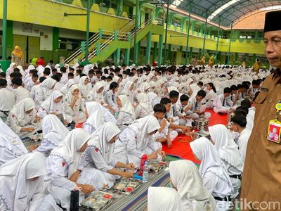 Ribuan Paket Makan Bergizi Gratis Mulai Dibagikan di Sidoarjo