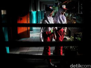 Jam Masuk Sekolah Terlalu Pagi, P2G: Kebijakan KDM Belum Berbasis Bukti & Riset Jam Masuk Sekolah Terlalu Pagi, P2G: Kebijakan KDM Belum Berbasis Bukti & Riset