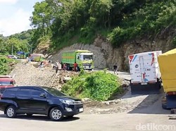 Lalin di Jalan Poros Maros-Bone Macet 3 Km Imbas Truk Mogok di Tompo Ladang