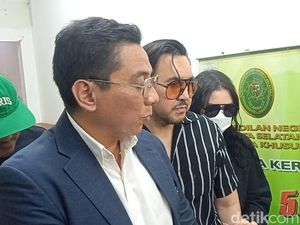 Video: Pihak Audrey Davis Berharap Penyebar Video Syur Dihukum Setimpal Video: Pihak Audrey Davis Berharap Penyebar Video Syur Dihukum Setimpal