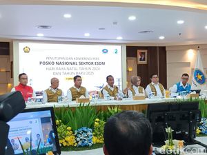 Bahlil Pastikan Ada BLT buat Pengganti Subsidi BBM dan Listrik