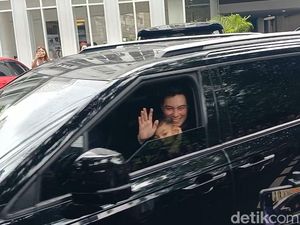 Video: Detik-detik Jenazah Ayah Baim Wong Dibawa ke Purwakarta