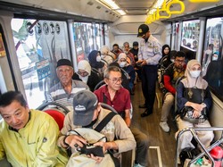 Warga Minta Rute Bus Listrik Surabaya Ditambah, Alasannya Nyaman-Tepat Waktu