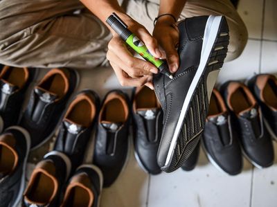 Denyut Sentra Produksi Sepatu Cibaduyut