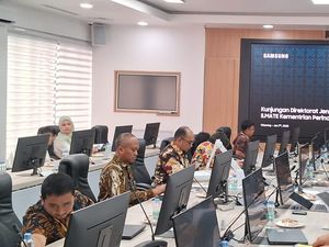 Datangi Markas Samsung di Bekasi, Kemenperin Bahas Soal Ini Datangi Markas Samsung di Bekasi, Kemenperin Bahas Soal Ini