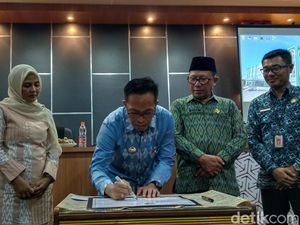 RSUD Lombok Timur Resmi Berstatus BLUD, Juani Ingatkan Akuntabilitas RSUD Lombok Timur Resmi Berstatus BLUD, Juani Ingatkan Akuntabilitas