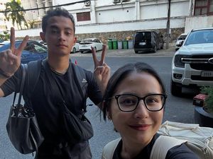 Aktivitas yang Suka Dikerjakan Omara Esteghlal Bareng Prilly Latuconsina Aktivitas yang Suka Dikerjakan Omara Esteghlal Bareng Prilly Latuconsina