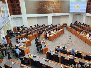 Dasco Ungkap Temuan Saat Haji: Kamar Mandi Mampet, Pembimbing di Mal Dasco Ungkap Temuan Saat Haji: Kamar Mandi Mampet, Pembimbing di Mal