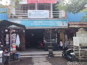 Pengelola Pasar Gondanglegi Angkat Bicara soal Munculnya Warung Kopi Cetol Pengelola Pasar Gondanglegi Angkat Bicara soal Munculnya Warung Kopi Cetol