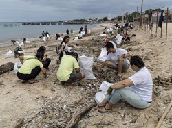 Upaya Pariwisata Bali Kurangi Sampah Plastik