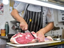 Harga Sembako Jogja Hari Ini 6 Februari 2025: Daging Sapi Anjlok!