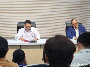 KPK Jawab PDIP soal Koper saat Geledah Rumah Hasto: Masak Tenteng Plastik KPK Jawab PDIP soal Koper saat Geledah Rumah Hasto: Masak Tenteng Plastik