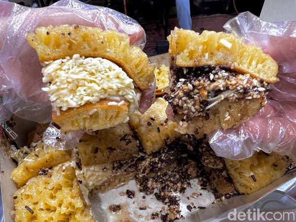 Ini Sebabnya Makan 2 Potong Martabak Manis Sudah Kenyang