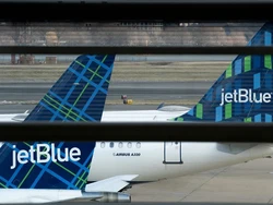 Pertengkaran Sejoli yang Nyaris Sebabkan Petaka di Pesawat