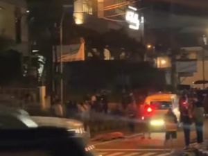 Bus Pariwisata Isi Rombongan Siswa Kecelakaan di Kota Batu, 4 Orang Tewas Bus Pariwisata Isi Rombongan Siswa Kecelakaan di Kota Batu, 4 Orang Tewas
