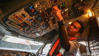 Mengintip Jeroan Kokpit Pesawat Lion Air, Penasaran?