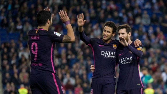 Luis Suarez of FC Barcelona celebrating the second goal of the match with  Leo Messi FC Barcelona and  Neymar da Silva of FC Barcelona  during the Spanish championship Liga football match between RCD Espanyol vs FC Barcelona at RCD stadium on April 29, 2017 in Barcelona, Spain.  
 (Photo by Xavier Bonilla/NurPhoto via Getty Images)
