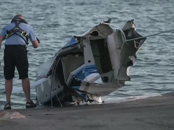 Pesawat Amfibi Jatuh di Pulau Wisata Australia