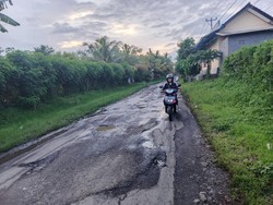 214 Km Jalan di Jembrana Masih Rusak hingga Akhir 2024