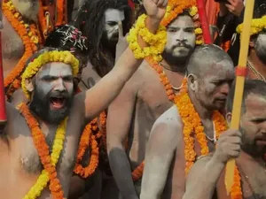 Sekte Kanibal dan Seks Bebas dengan Mayat dari India Sekte Kanibal dan Seks Bebas dengan Mayat dari India
